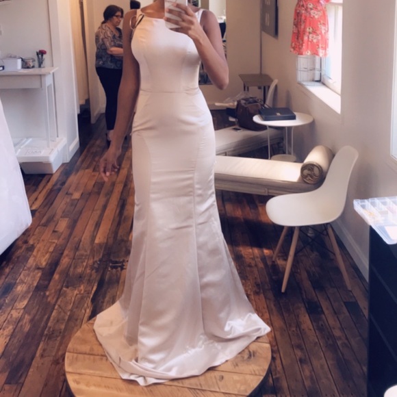 Champagne color bridesmaids dress, size 6. - Picture 3 of 4